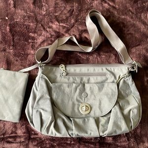 Baggallini shoulder bag, like new